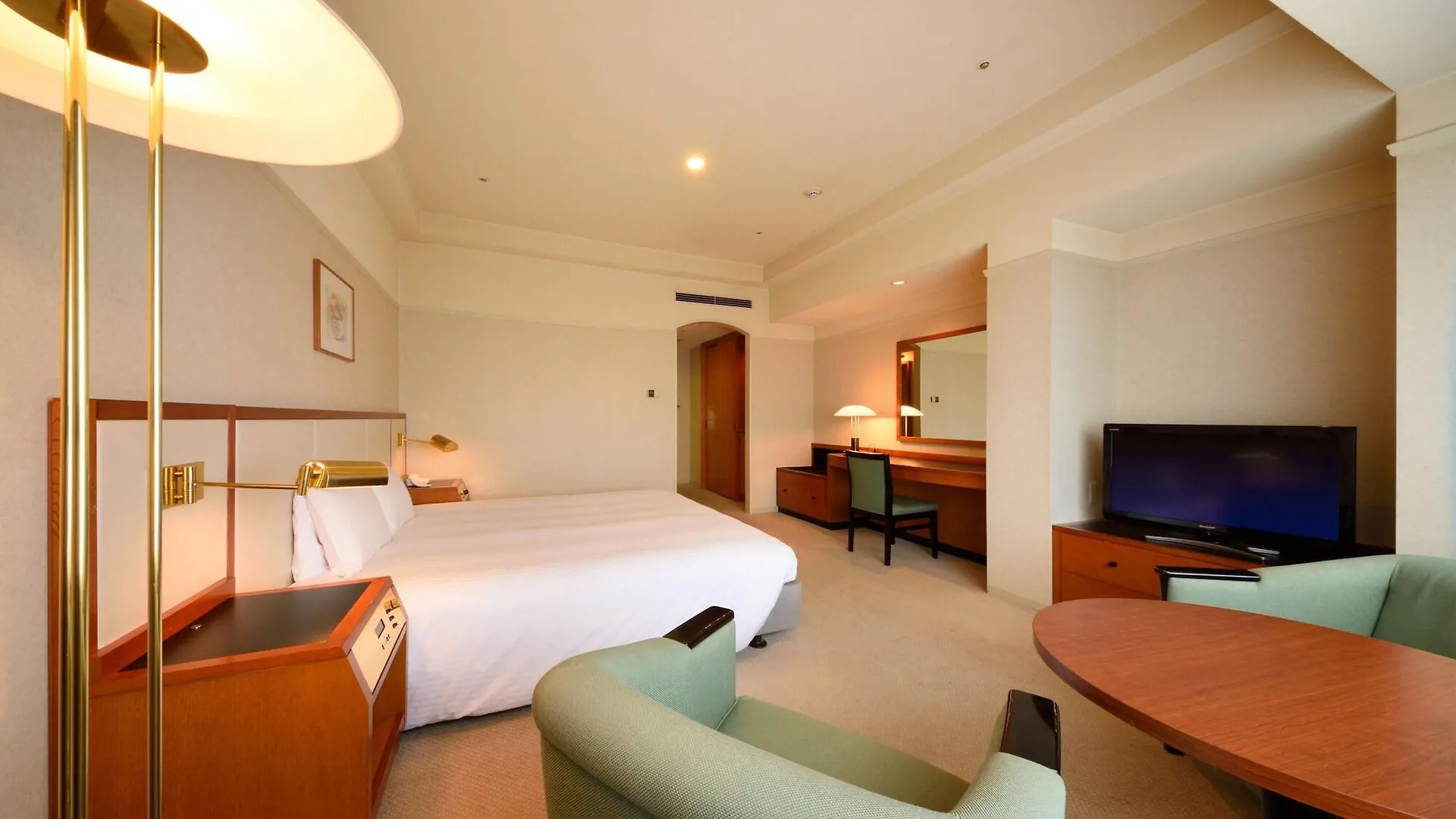 Royton Sapporo Hotel 5*,  Japan